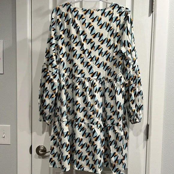 Vibrant Geo Print Tunic Dress - Picture 4 of 7